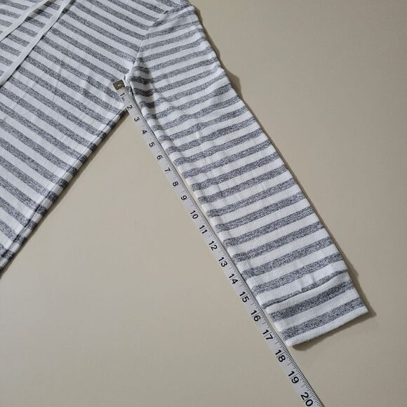 Market & Spruce Perine Pocket Gray Stripe Hooded Long Sleeve Pullover Top - Picture 10 of 15